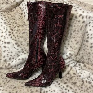 Antonio Melani pink/purple faux snakeskin boots size 6